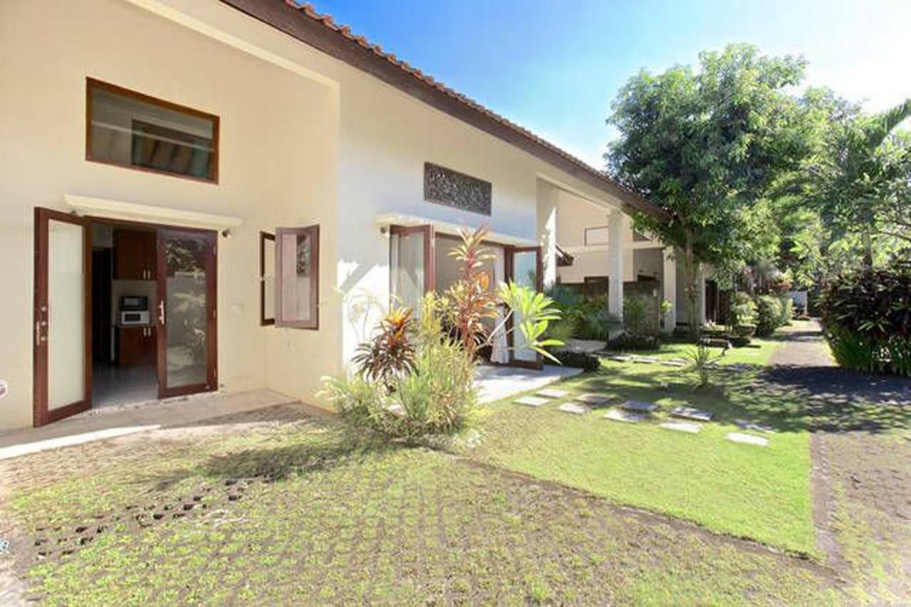 Sayang Taman Villas Sanur  Exterior photo